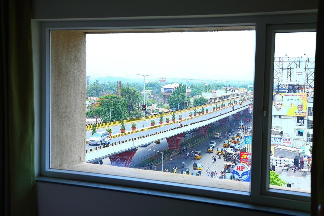 Abhayaa Hotel Višákhapatnam Exteriér fotografie