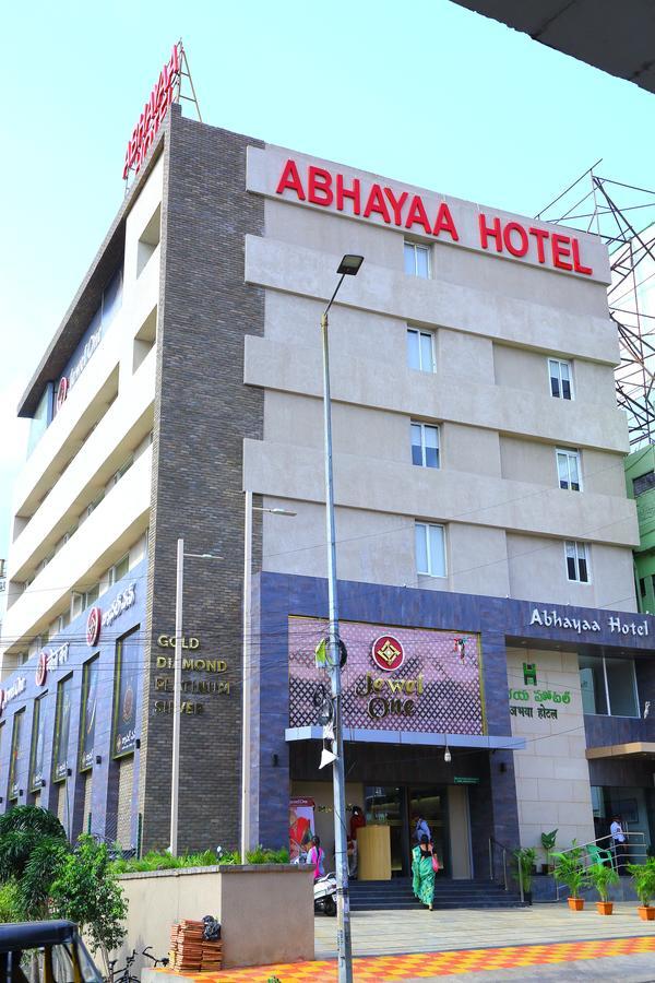 Abhayaa Hotel Višákhapatnam Exteriér fotografie